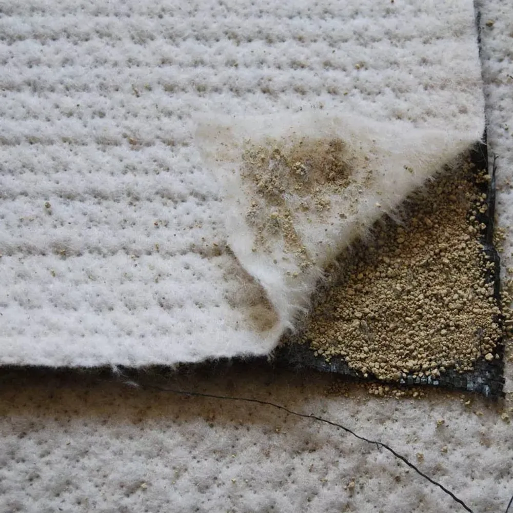 Geosynthetic Clay Liner (GCL) — Gambar lainnya