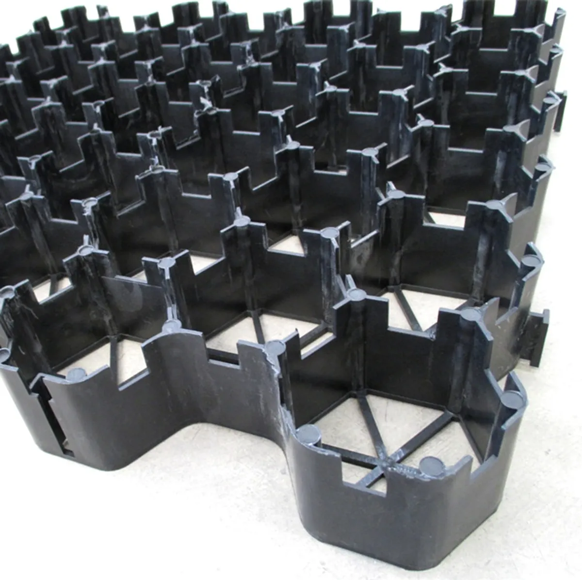Gravel Grid (Geocell HDPE / Grass Paver)