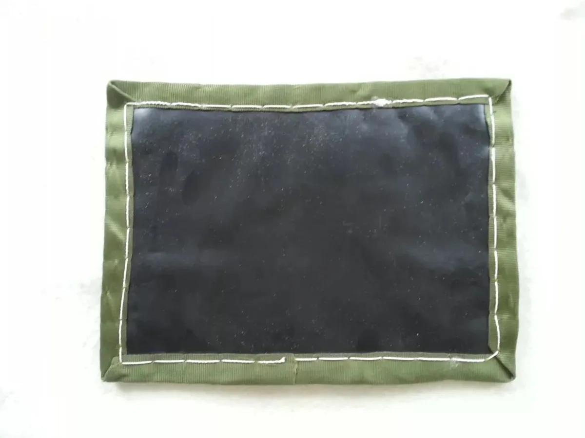 GCL Berlaminasi PE (PE-Laminated GCL)