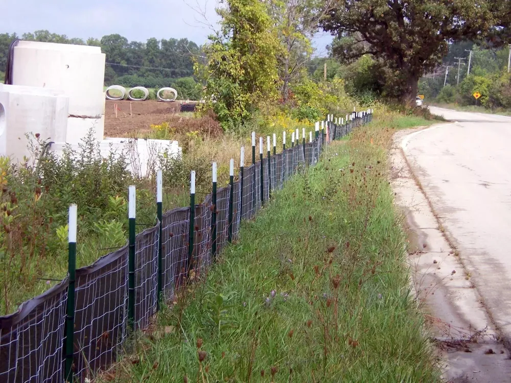 Silt Fence (Pagar Pengendali Sedimen) — Gambar lainnya